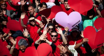 Greenpeace entrega recomendaciones para el Día de los Enamorados: "Terminemos la relación tóxica que mantenemos con el plástico"