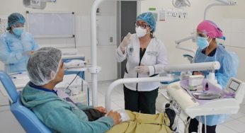 Alumnos de Técnico en Odontología de Santo Tomás Viña del Mar concretan atención a pacientes de la comunidad sorda a través de lengua de señas