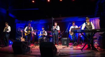 Música inclusiva: cómo profesor lidera orquesta integrada por jóvenes ciegos