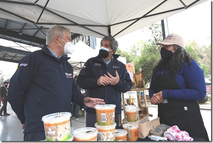 INDAP-Inaugura-Nuevo-Mercado-Campesino-Catapilco-Zapallar-3