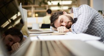 Dormir mal afectaría la productividad y aumentaría los riesgos de accidentes laborales