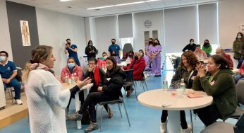 UNAB Viña del Mar lanzó su 8ª versión del proyecto Mírame que apoya a mujeres con cáncer mama