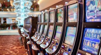 ¿Cómo jugar en una tragamonedas online?