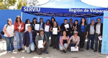 Minvu entrega los primeros subsidios a familias afectadas por incendio de Viña del Mar