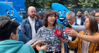Subsecretaria Tatiana Rojas encabeza anuncio que extiende la suspensión del pago del agua a las familias afectadas por los incendios en Viña del Mar