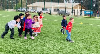 Jardín Sobre Ruedas de Fundación Integra realiza jornada de juegos típicos en Estadio Las Cruces