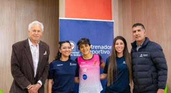 Destacada triatleta Bárbara Riveros dictó conferencia en UNAB Viña del Mar
