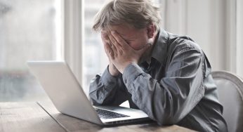 Un 17,5% de los chilenos padece o sospecha un problema de salud mental: nueve medidas para enfrentarlo en el trabajo