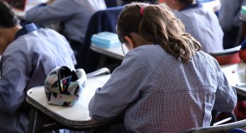 La paradoja de la educación: Retórica política versus realidad
