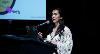 Dra. Fernanda Claverías presentará trabajo sobre bacterias marinas de la playa Las torpederas y sus usos para la salud humana
