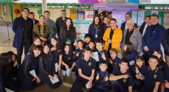 "Del Mar a Tu Escuela": Subpesca y Junaeb firman convenio para promover el abastecimiento de productos marinos de pescadores artesanales en las escuelas de Chile