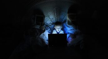 Hábitos inadecuados, distorsión de la realidad y riesgos para la seguridad: ¿cómo afecta la publicidad online en los niños?