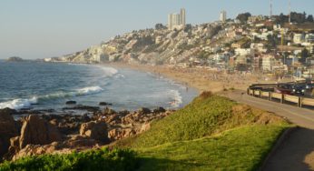 Retroceso preocupante en playas chilenas: Pérdida de ecosistemas marino-costeros e impacto en el turismo