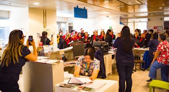 PUCV llevó el espíritu navideño hasta el hospital Dr. Gustavo Fricke de Viña del Mar