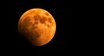 Este viernes 14 se acerca una nueva “Luna de Sangre”: ¿Por qué el satélite natural se torna rojo?