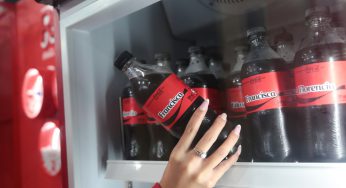 Ya están en Chile las latas y botellas de Coca-Cola con nombres personalizados: ¡Encuentra el tuyo!