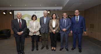 Santo Tomás lidera discusión sobre equidad y transformación en la educación superior con experto internacional