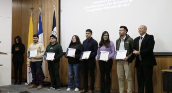 La PUCV reconoce a alumnos que asesoraron. a contribuyentes en la Operación Renta 2025