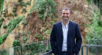 Plaza O’Higgins de Viña del Mar: de toldos azules, a toldos blancos.