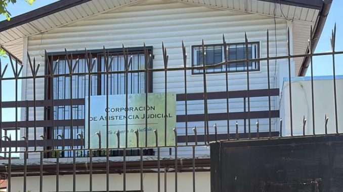 Abogada del CAVI Quillota en representación judicial durante un juicio oral por violación impropia