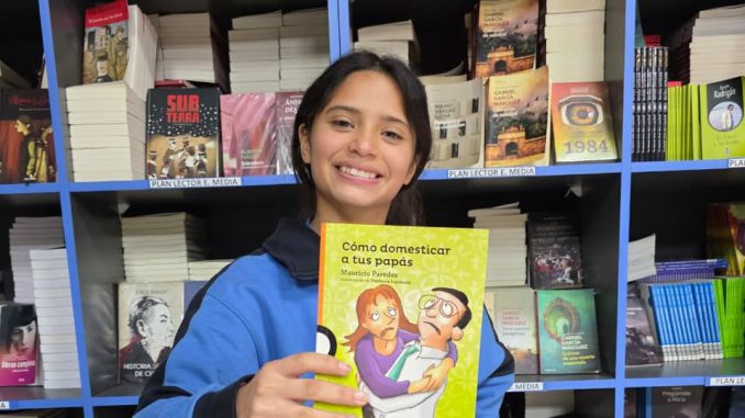Eloísa León estudiante de Santo Domingo finalista del concurso de lectura El Placer de Oír Leer
