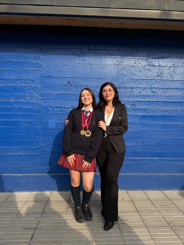 Martina Avilés González estudiante de Viña del Mar preparándose para el Mundial de Debate Escolar