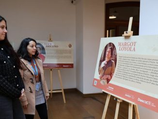 Exposición Forjadoras de Valparaíso instalada en la Universidad Técnica Federico Santa María