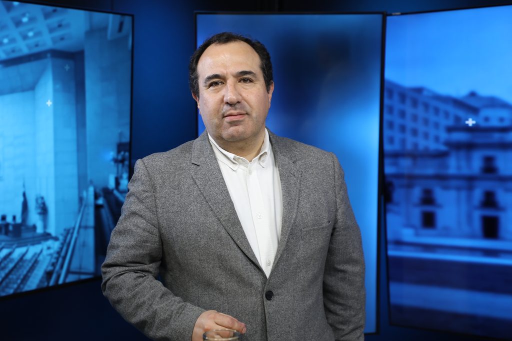 El exgeneral director de Carabineros Ricardo Yáñez durante una entrevista sobre el rol de las FF.AA. en seguridad