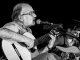 Eduardo Gatti actuando en concierto celebrando sus 59 años de carrera musical