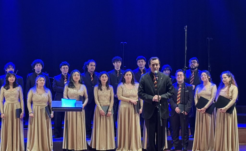 Presentación del Coro de Cámara de la Universidad Técnica Federico Santa María en el Aula Magna celebrando su 75 aniversario.