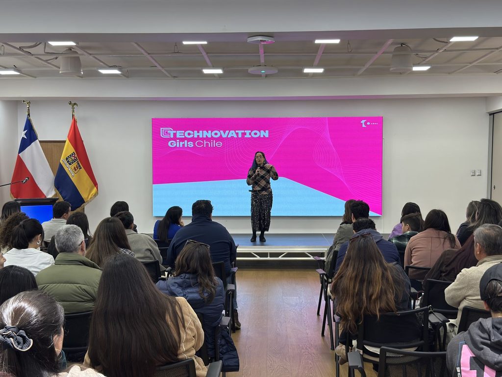 Ceremonia de premiación de Technovation Girls en la Universidad Técnica Federico Santa María