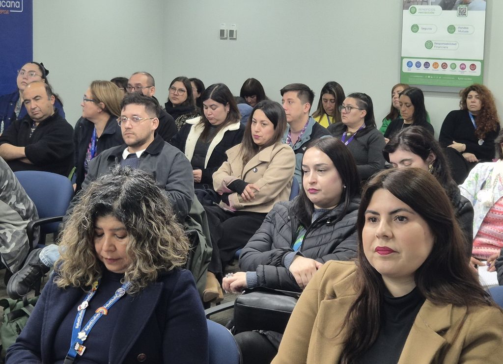 Profesionales de SaludQuillota participan en seminario sobre detección de trata de personas