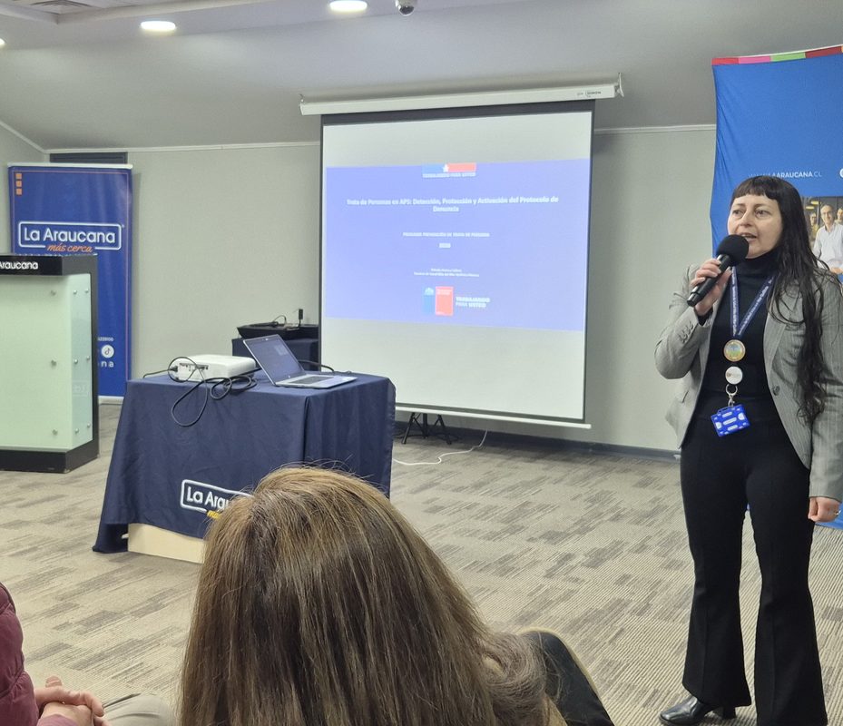 Profesionales de SaludQuillota participan en seminario sobre detección de trata de personas