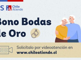 Pareja de adultos mayores celebrando sus 50 años de matrimonio en la Región de Valparaíso