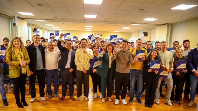 Ceremonia de inicio de la cuarta versión del programa Formador de Formadores entre Everton y UDLA