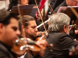 La Orquesta de Cámara de Chile interpretando la Sinfonía N1 de Mahler en el Teatro Aula Magna de la USM en Valparaíso