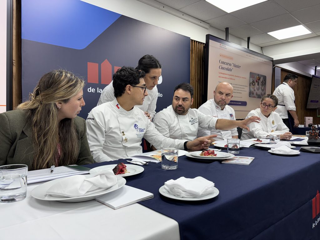 Creaciones de chocolate ganadoras del concurso Master Cioccolato Halloween 2026