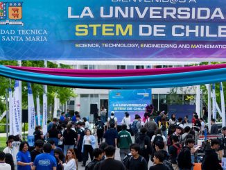 Estudiantes participando en las actividades de Puertas Abiertas de la Universidad Técnica Federico Santa María